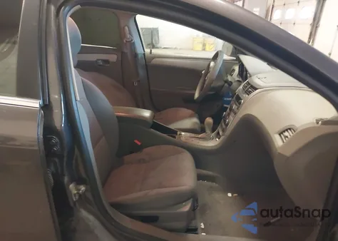 2010 Chevrolet Malibu Ls из США, поврежденный, VIN 1G1ZB5EB8AF295607